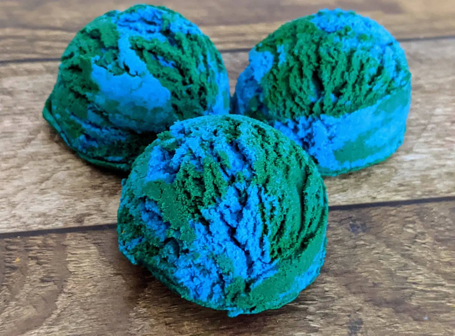 The Loopy Spoonie - Wholesale Bubble Bath - Blue Lagoon Mini Bubble Scoops0