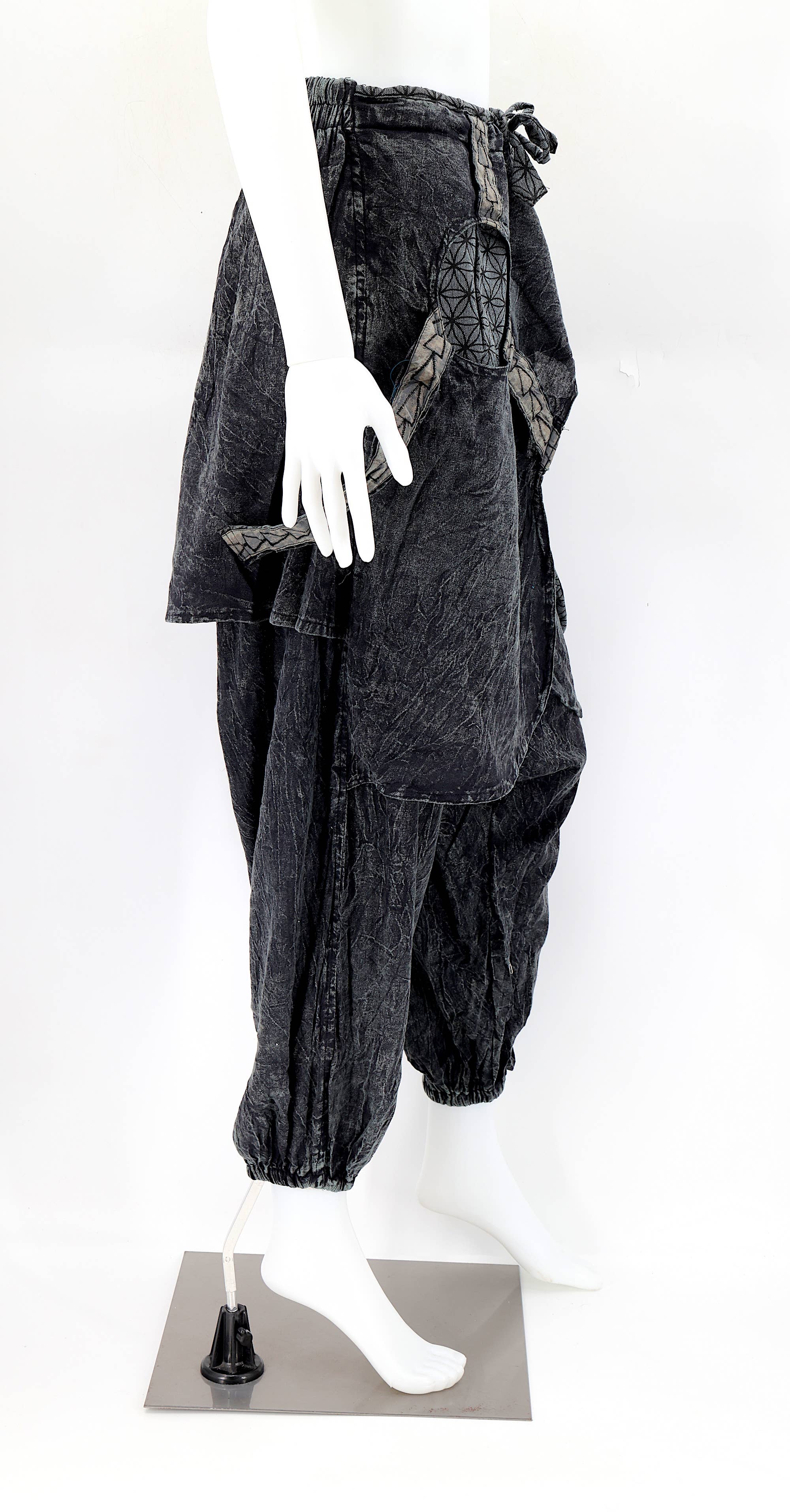 Himalaya Handmade – wholesale Byxor - Dam – Handgjorda bohemiska hippie haremsbyxor i bomull med blekt färgmönster Flower of Life23