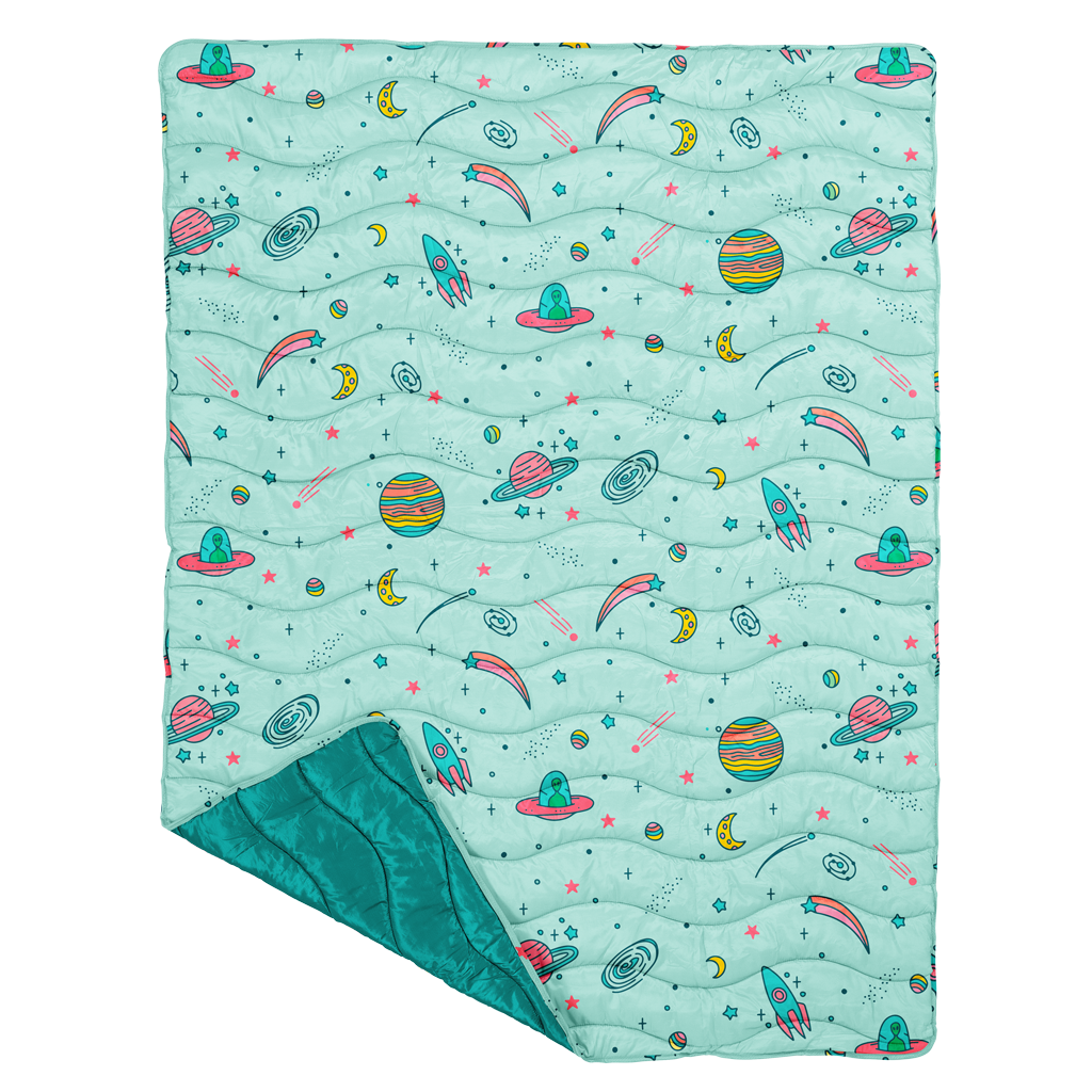 Talking Out of Turn - Wholesale Decoratiedeken - Puffy deken met opvallende prints en kleuren3