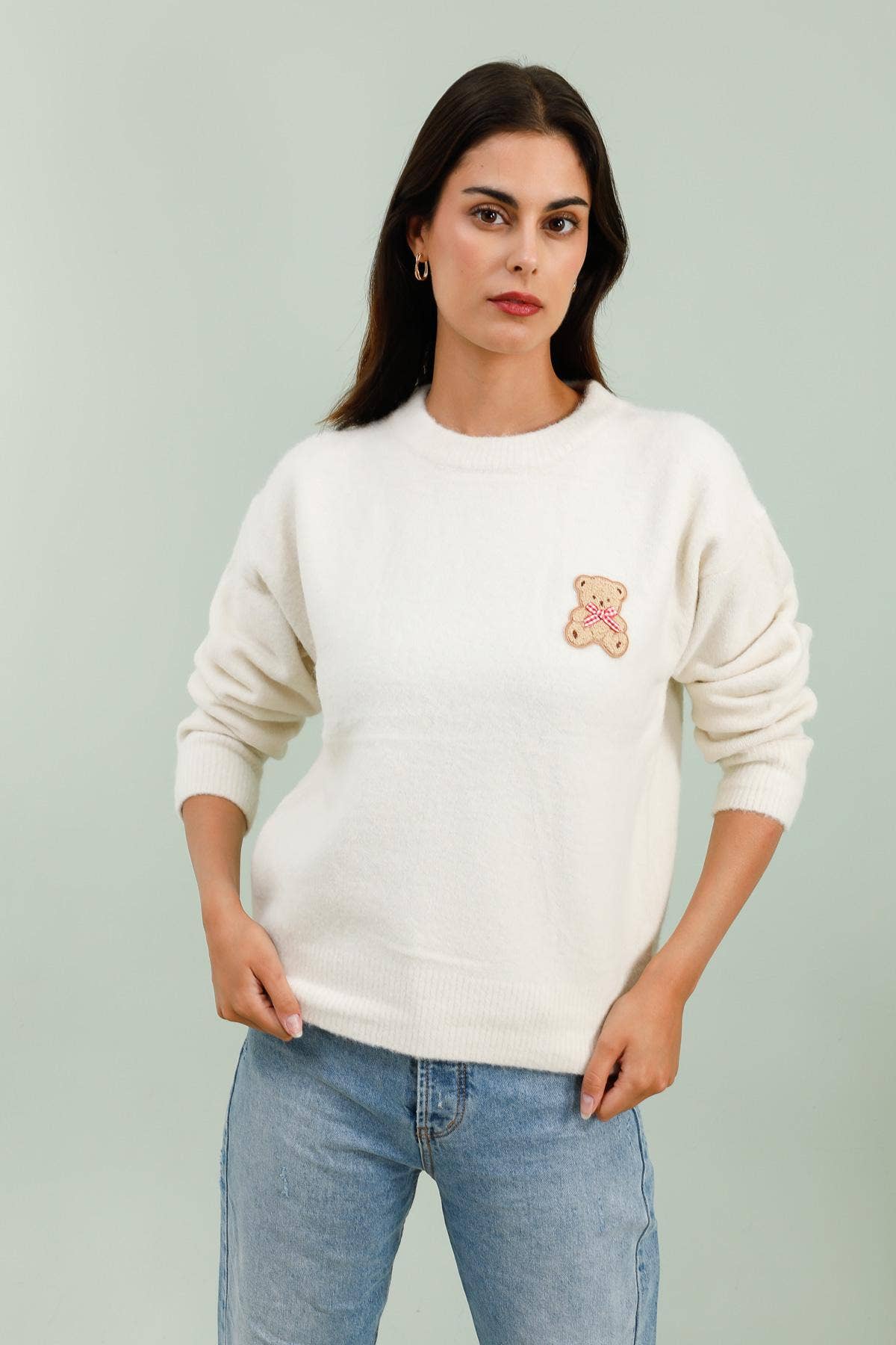 MOOYA – Großhandel Strickpullover – Damen – Einfarbiger Strickpullover mit Rundhalsausschnitt und Teddybär-Detail SCF0020