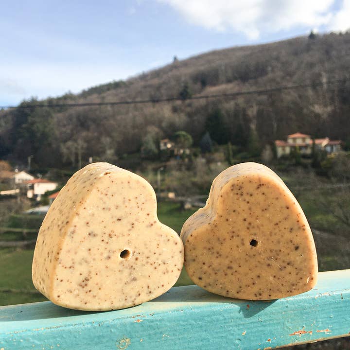 Les bulles de Nan's - Venta al por mayor Pastilla de jabón - Jabón para el corazón con palmarosa y cera de abejas