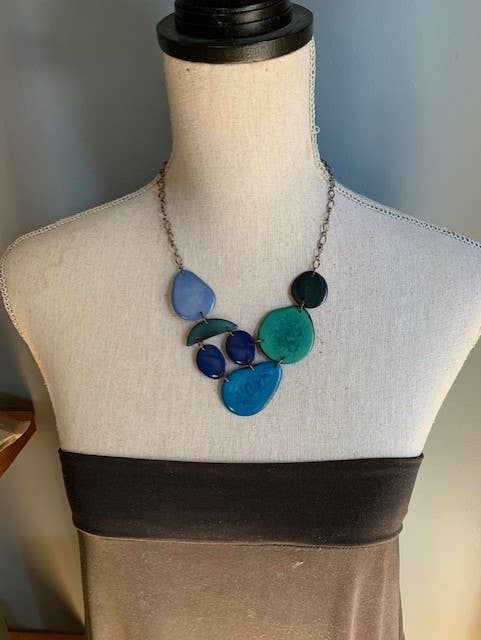 Veronica Riley Martens - Wholesale Bib Necklace - Bib Necklace with multi-colors1