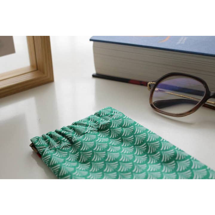 Sabrina Trefle - Wholesale Eyewear Cases & Holders - Women's - Edna fan glasses case1