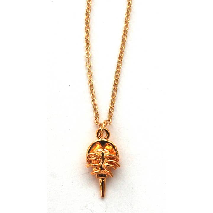 Semaki & Bird – Großhandel Kette mit Anhänger/Charm – Hufeisen-Krabben-Halskette - gold Natural History