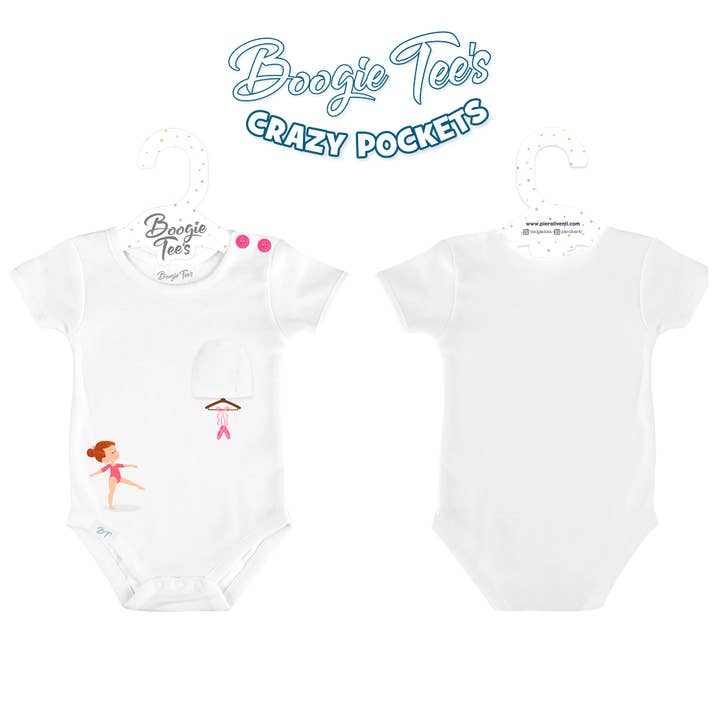 T-shirt bianca Boogie Little Ballerina Crazy Pocket con bottone rosa per la vendita all'ingrosso da parte di Boogie Toes