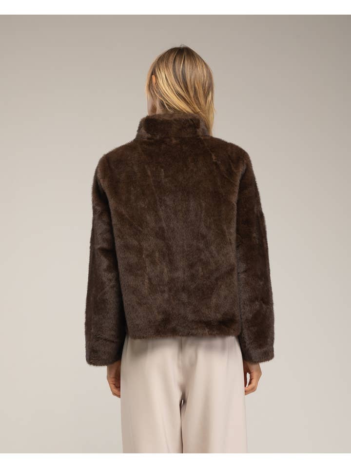 Tantra - Wholesale Coat - Women's - Synthetic fur jacket with clip closure5