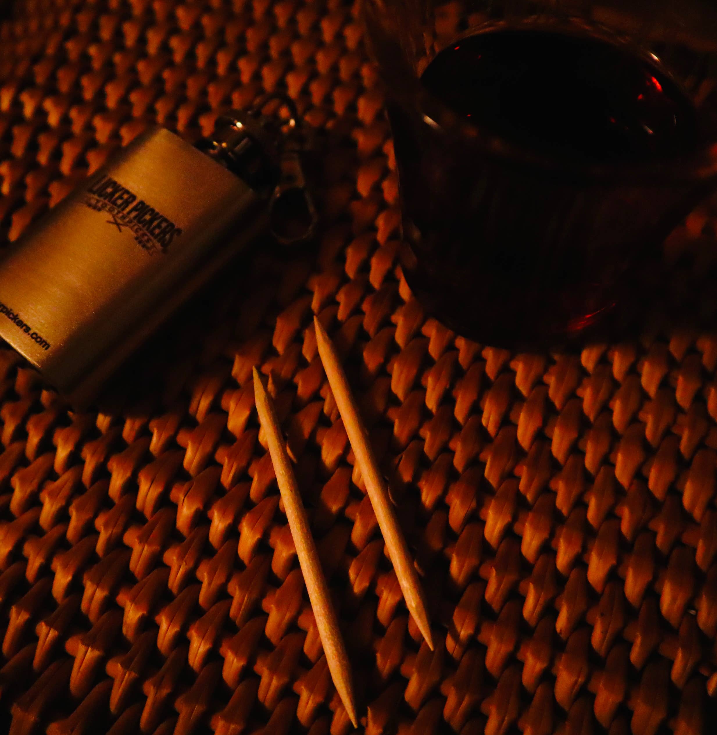 Licker Pickers Toothpicks - Vente Cure-dents - Cure-dents Stache - Collection Speak Easy5