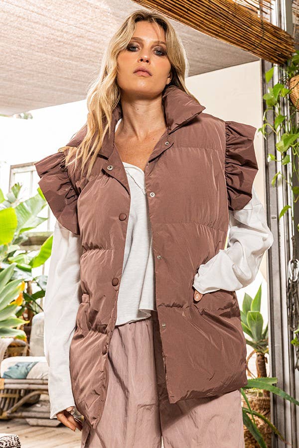 BUCKETLIST INC - Wholesale Outerwear Vest - Women's - IT1813 Ruffle Sleeve Down Vest2