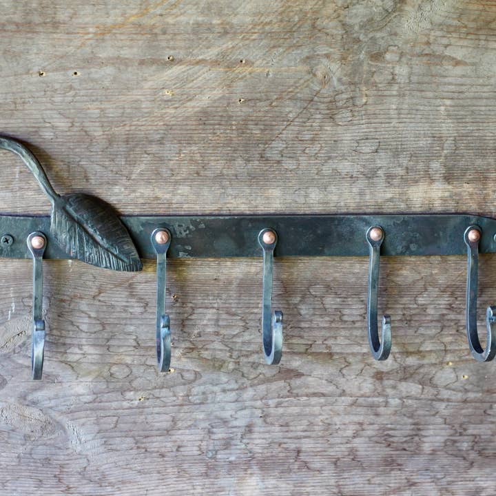 Porte-manteau - Feuille et Vigne Bio pour la vente par Wicks Forge