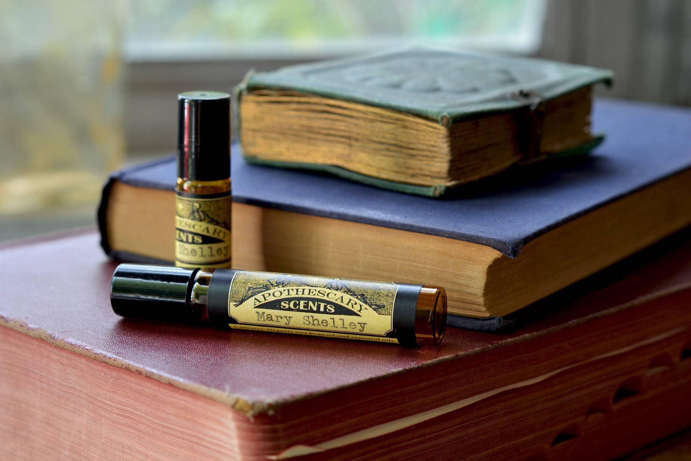 Apothescary Scents - Wholesale Fragrance Oil - "Mary Shelley" Natural Perfume Oil