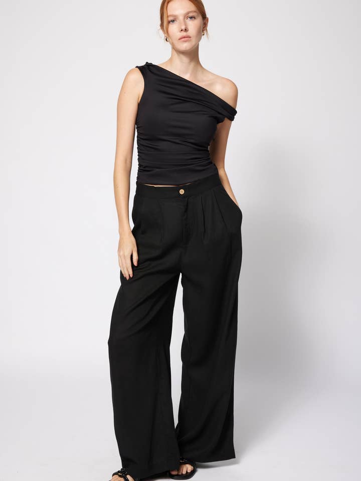 Byxa i linneblandning svart för wholesale av Amanda Maria