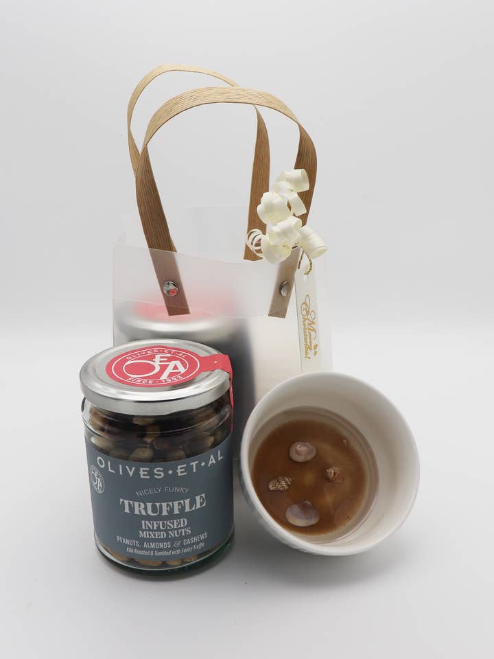 Sacchetto regalo natalizio al tartufo Nut & Rockpool Bowl per la vendita all'ingrosso da parte di Homemade Hollydays Wholesale