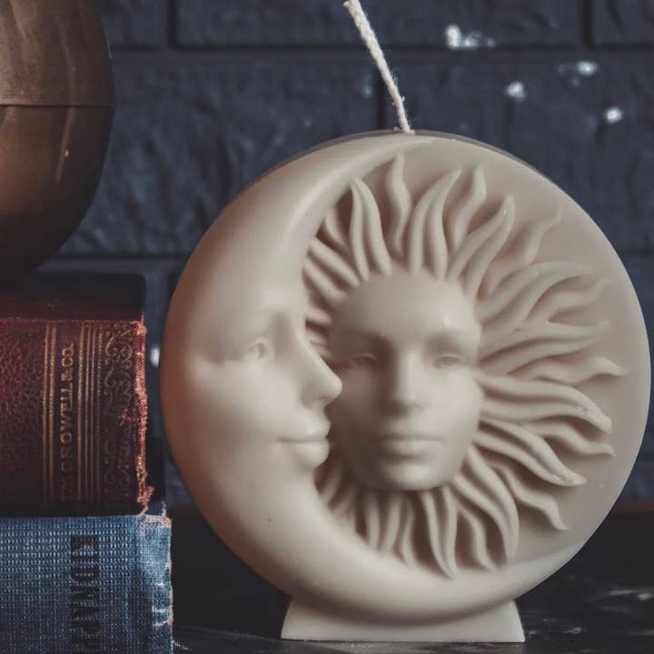 A Pleasant Thought - Wholesale Novelty Candle - SUN & MOON CANDLE | PILLAR