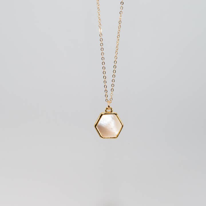 Leslie Francesca Designs - Vendita all'ingrosso Collana con ciondolo/pendaglio - Ciondolo con gemma esagonale3