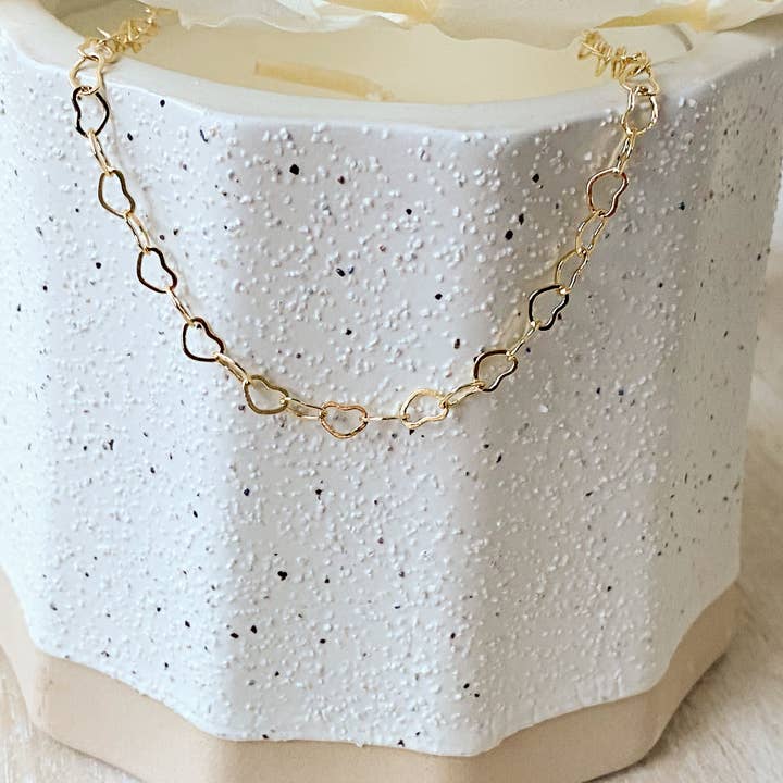 The Sweetheart Chain for wholesale by Agaveh girl