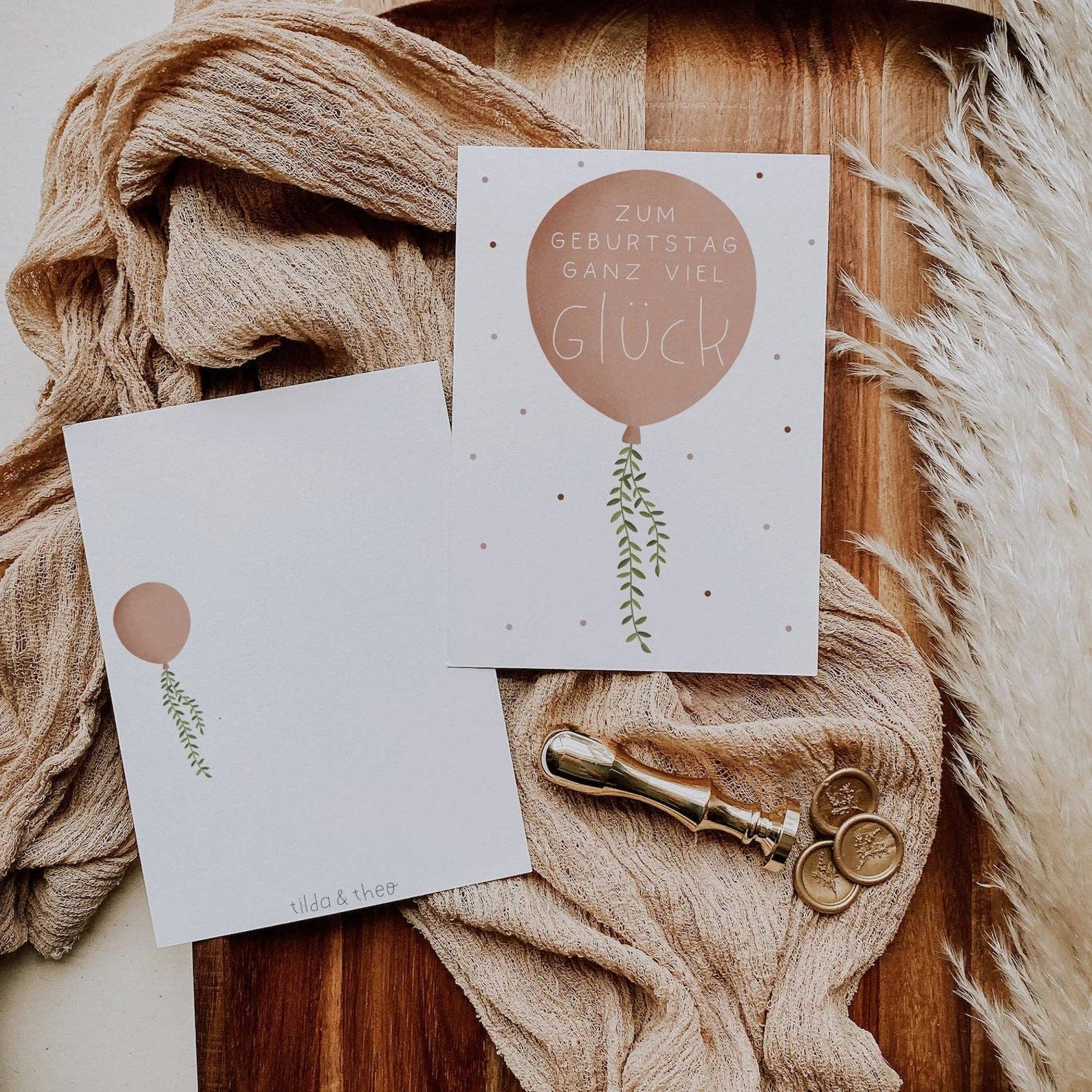 Tilda&Theo - Wholesale Birthday Card - Birthday Postcard - Pink Balloon Birthday Card1