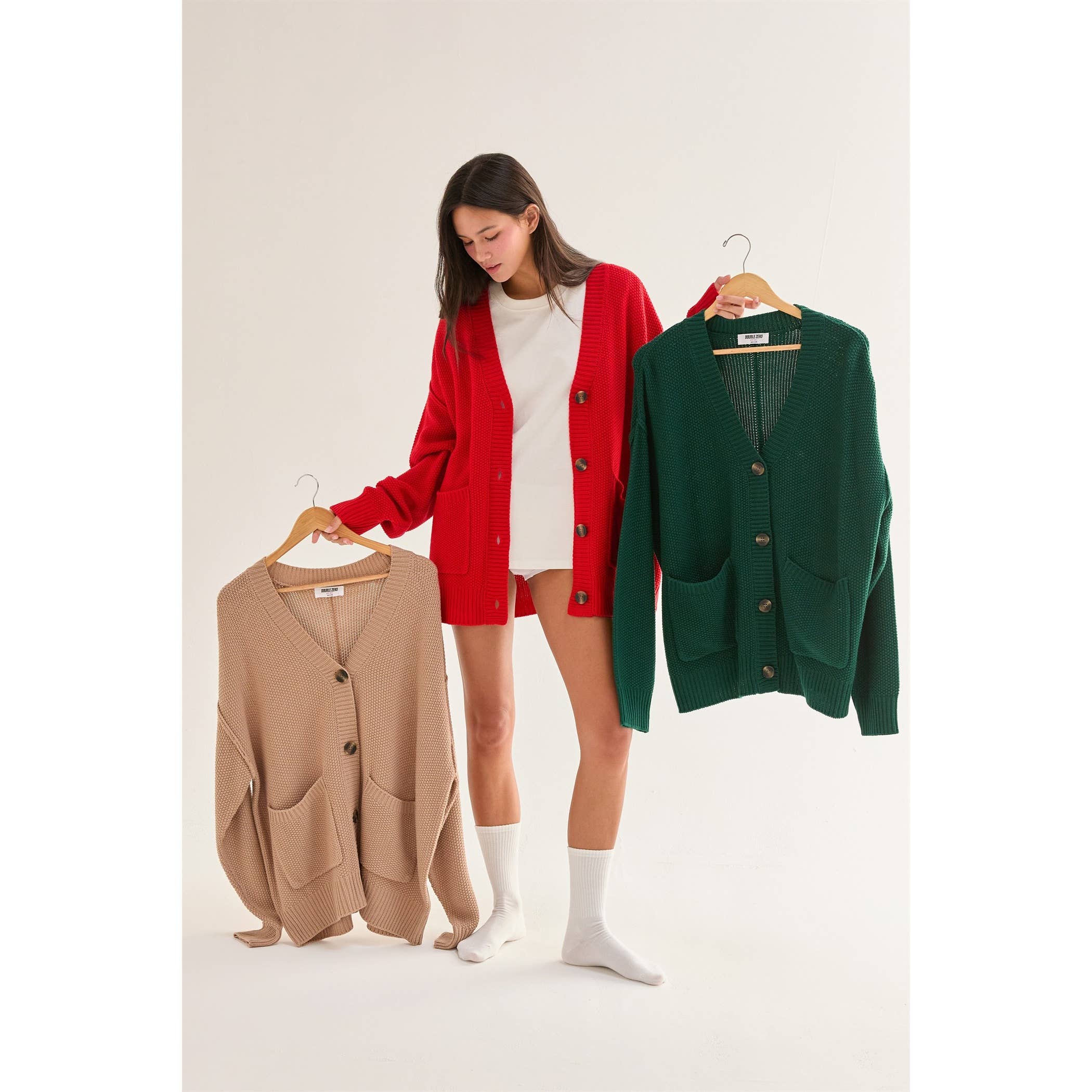 Double Zero - Vendita all'ingrosso Cardigan - Donna - Cardigan oversize con bottoni "Charm Them All"29