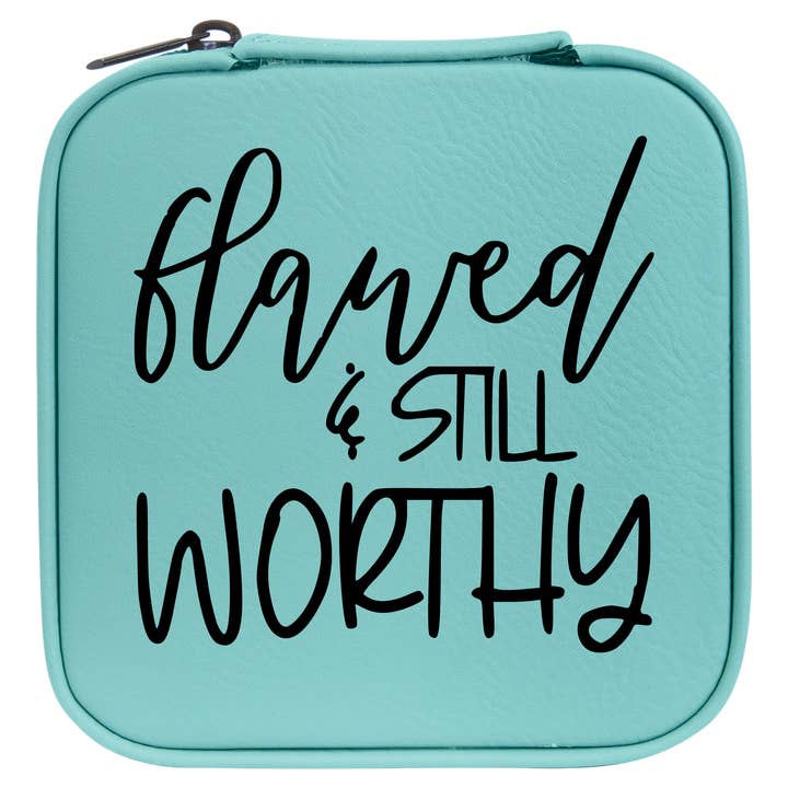 Cofanetto portagioie in similpelle da viaggio imperfetto, color foglia di tè per la vendita all'ingrosso da parte di The Purple Chickadee