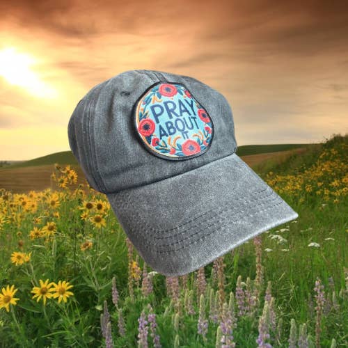 Cappello "Pregaci Su" per la vendita all'ingrosso da parte di Tiny Sparrow Designs