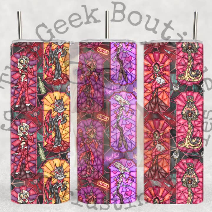 Gobelet musical en forme de dessin animé en vitrail HH Collage pour la vente par The Geek Boutique