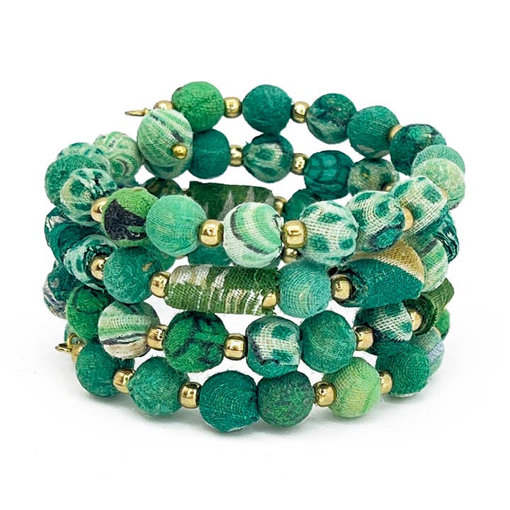 Pulsera Aasha Seagrass Coil Kantha con cuentas y hecha a mano para venta al por mayor de Anju Jewelry