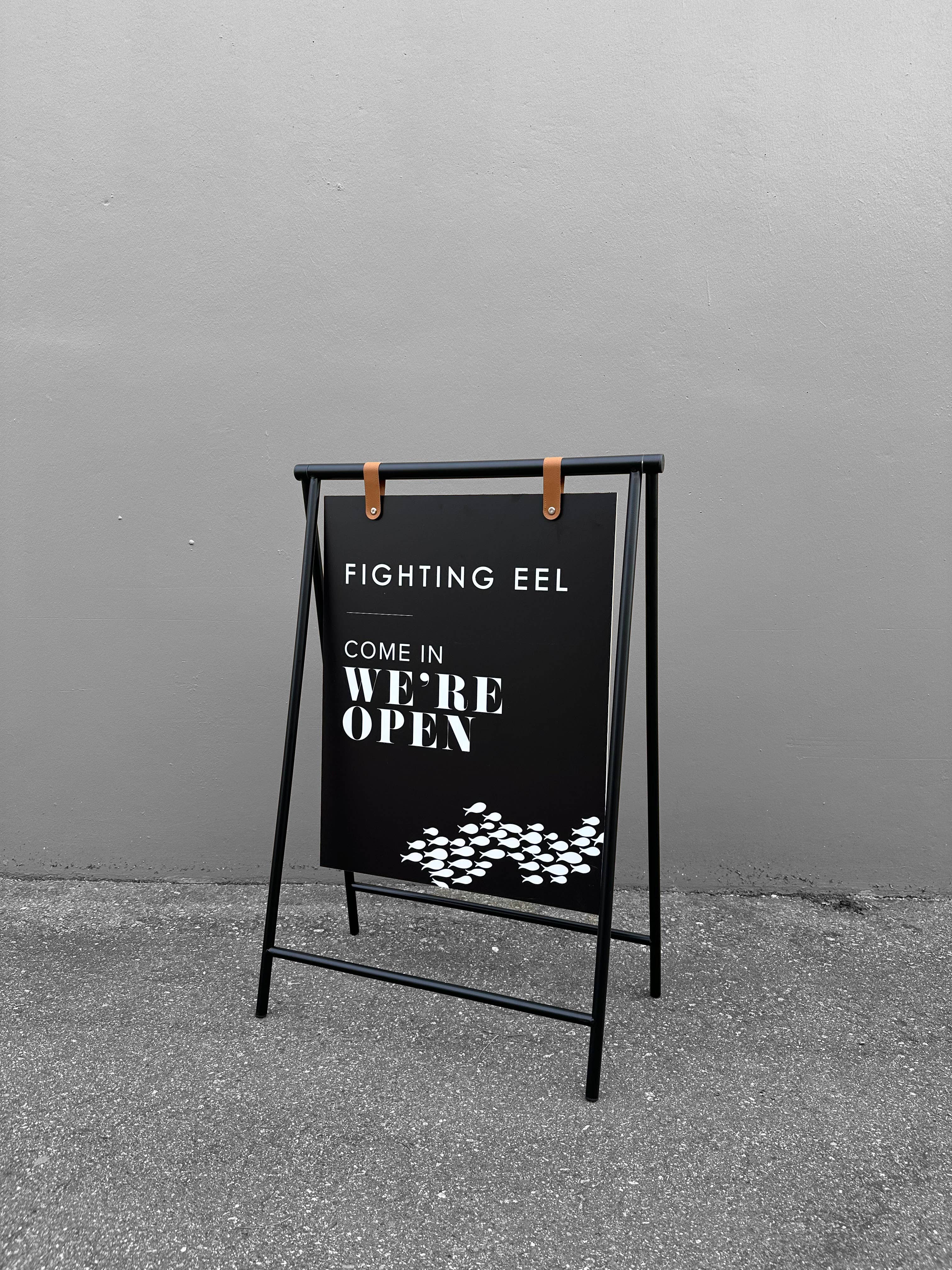 DisplayCanada - Vente Enseigne d'extérieur - Panneau de trottoir en métal en A 22" x 28" avec panneau en PVC7