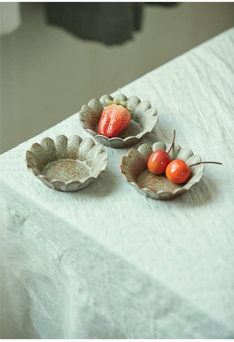 Gohobi (We cover U.S. import duties) - Wholesale Decorative plate/dish/bowl - Gohobi Small Stoneware Plate