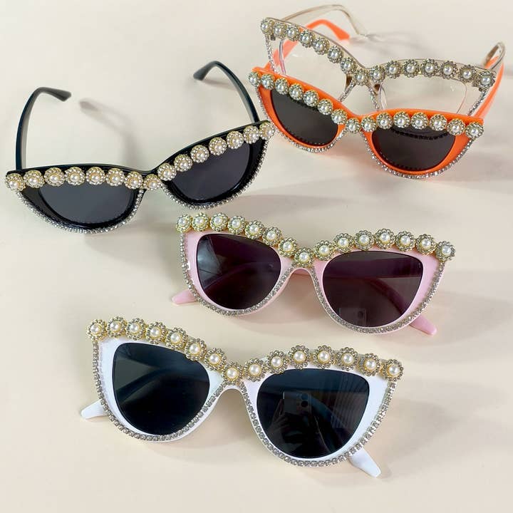 ACCITY - Wholesale Sunglasses - Women's - HANDMADE RHINESTONE PEARL RETRO CAT-EYE SUNGLASSES_CWASG026813