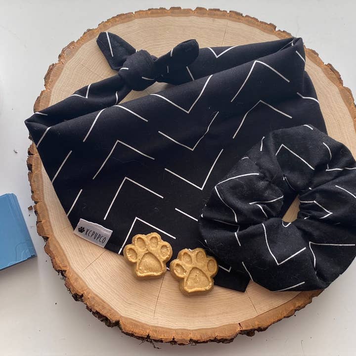 Rub Al' Khali Bandana | Black Chevron Tie On Bandana for Dogs for wholesale by kcpupco