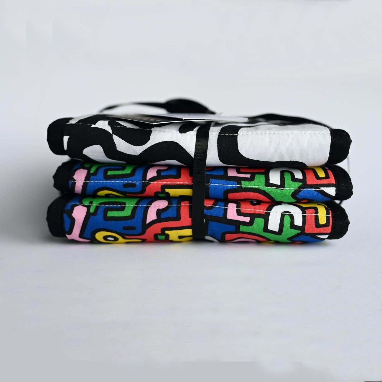Etta Loves USA - Wholesale Bedding Blanket - Kids & Baby - Keith Haring Sensory Strip1