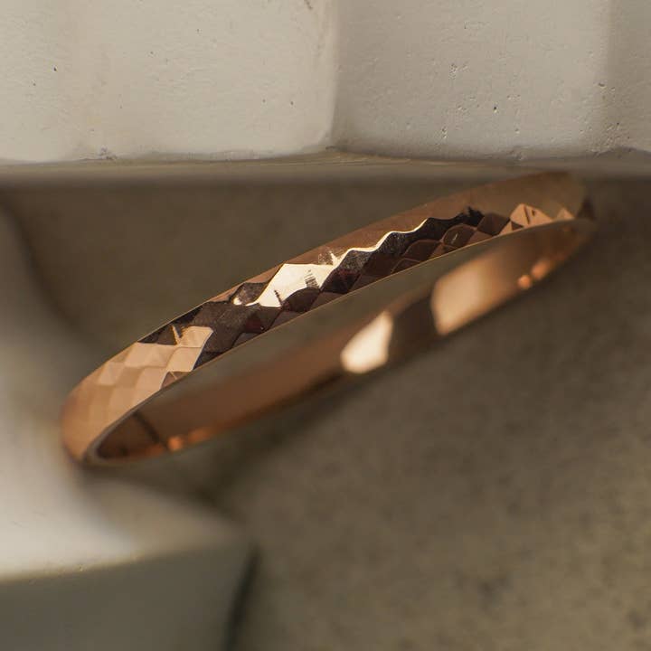 Bracelet Jonc en Or Rose Pascale pour la vente par Faya & Co.