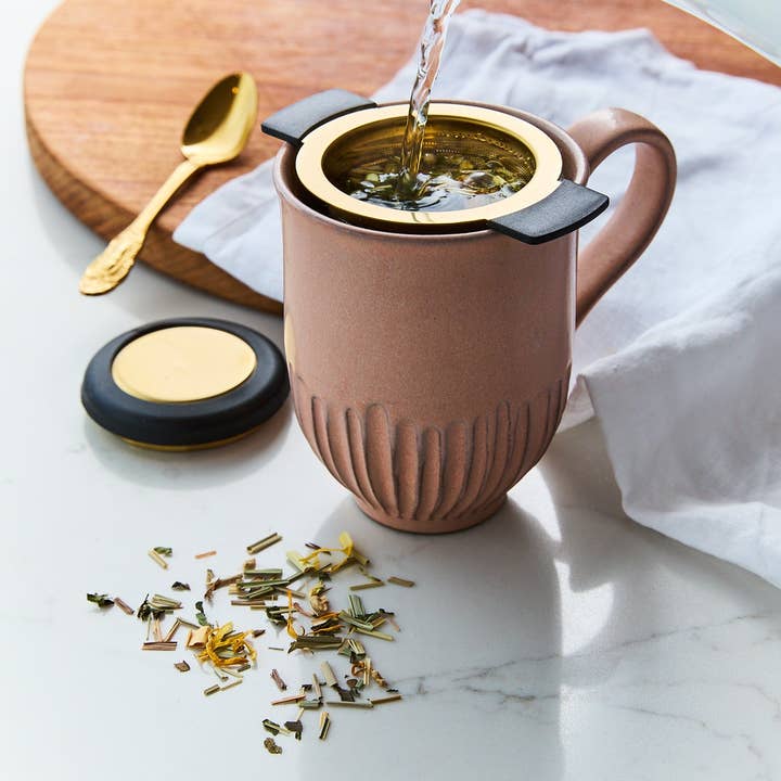The Berry Tea Shop - Wholesale Tea strainer/infuser - Micromesh Gold Mug Infuser2
