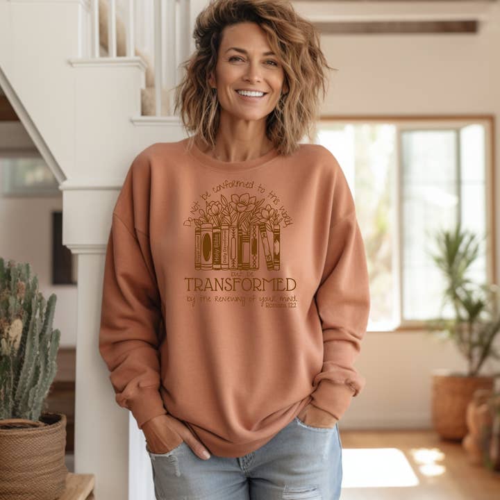 Renew Your Mind Book Lovers Christian Sweatshirt voor wholesale door Love Ann Joy Apparel, LLC