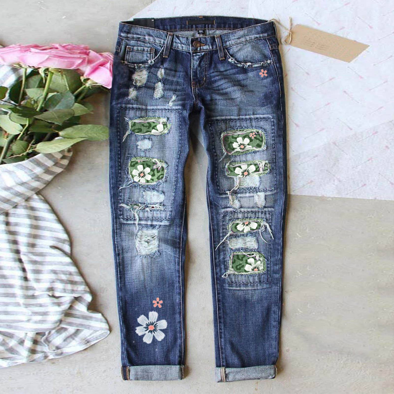 Tourtiwi – wholesale Jeans - Dam – Damjeans med blommigt tryck och slitningar14