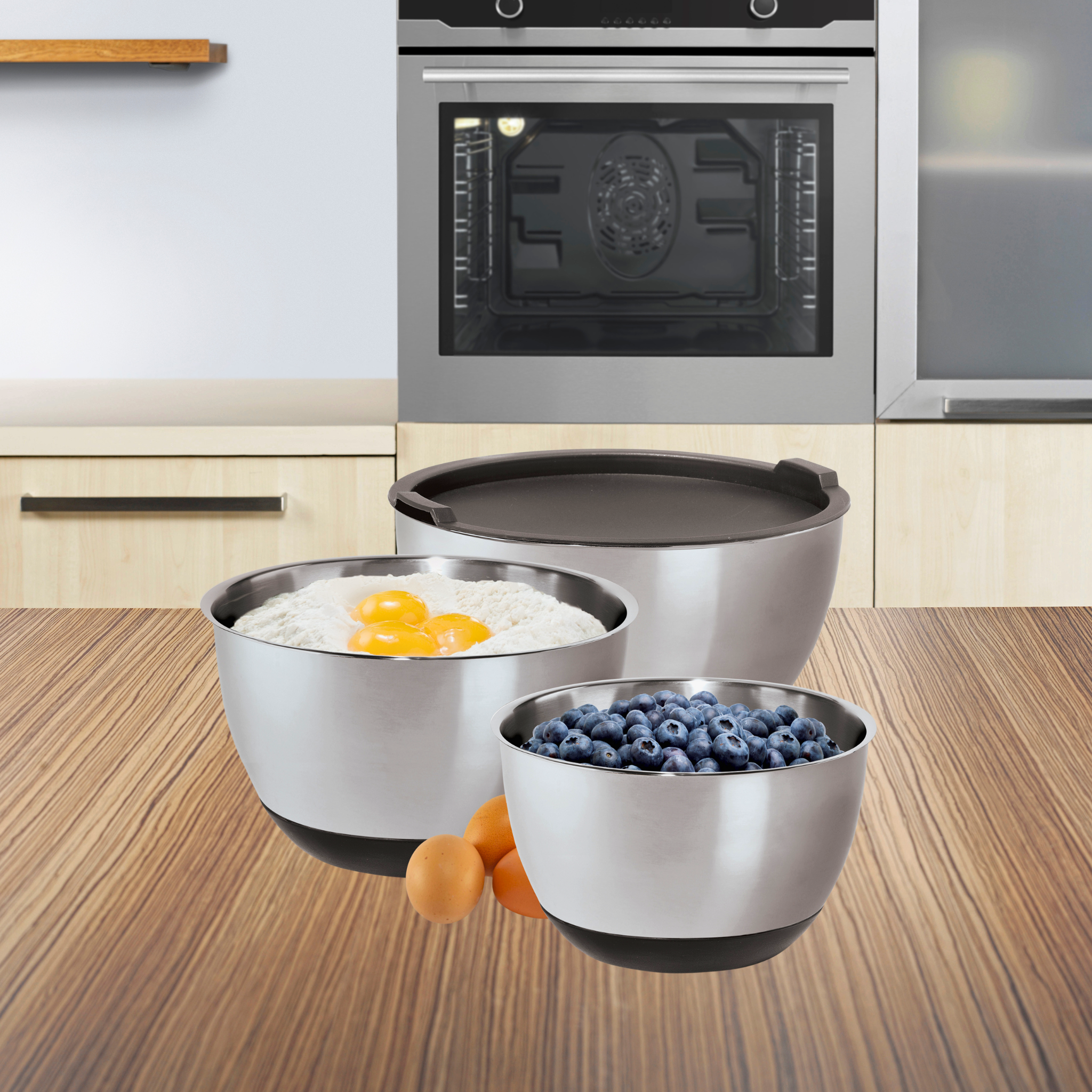 Oggi - Wholesale Mixing Bowl - Mixing Bowls - s/ 3 Stainless w/ Silicone (1.5, 3, 5 qt)2