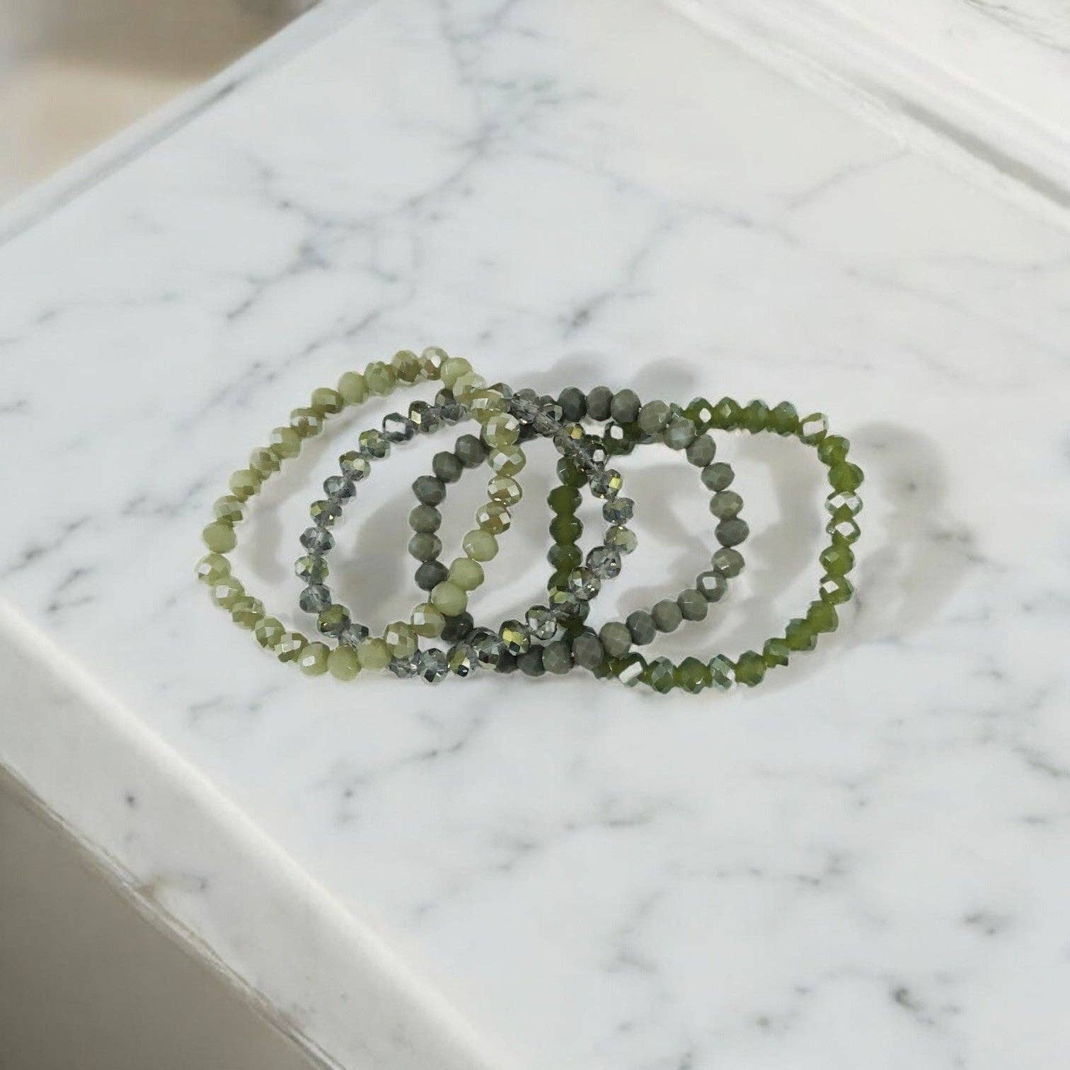 Magnolia & Peach Jewelry Boutique, LLC - Vente Parures de bijoux - Ensemble de bracelets Olive Stack - B21251