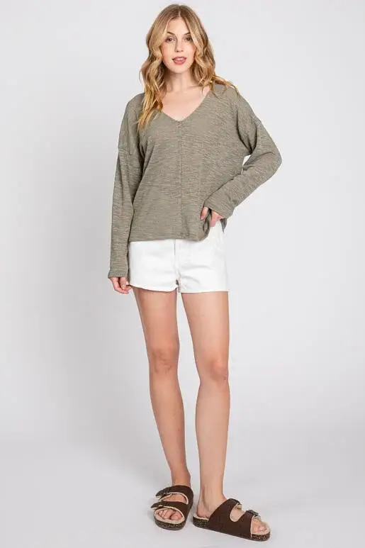 Final Touch - Wholesale Knit Top - Women's - V-Neck Knit Long Sleeve Top - T3104414