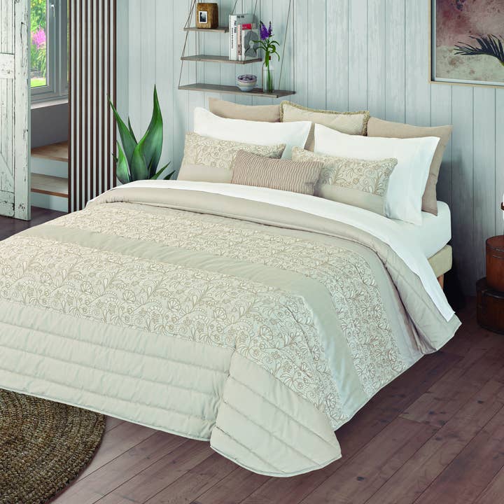 MYC Home Linens - Venta al por mayor Edredones acolchados - Edredón Jacquard M/Hojas