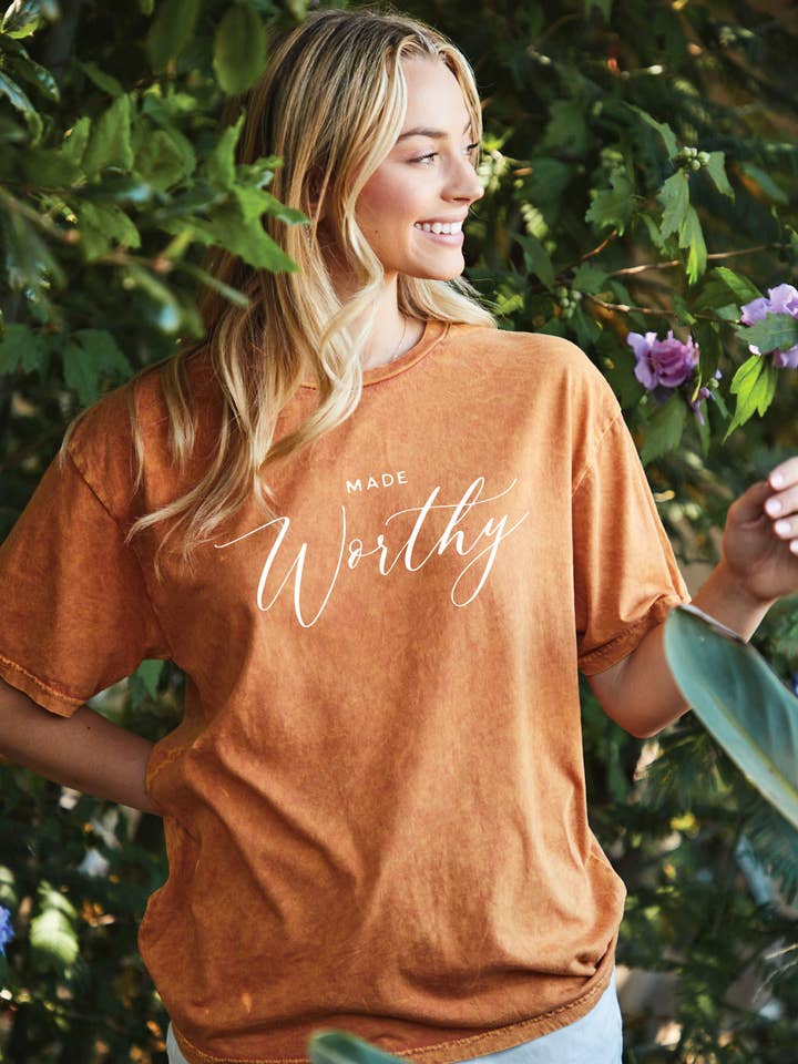 Tampo Gráfico Mineral MADE DIGNITE por atacado de OAT COLLECTIVE