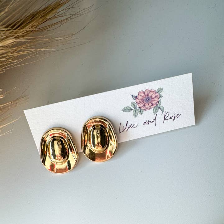 Gulddoppade västerländska cowboyhatt-studörhängen för wholesale av Lilac and Rose