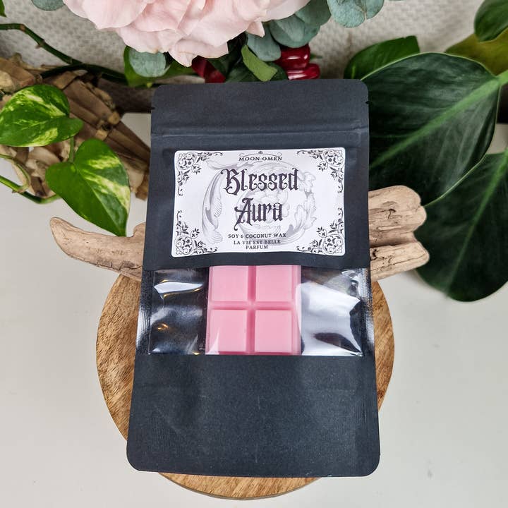 Vaxsmält 'Blessed Aura' - La Vie Est Belle Parfym för wholesale av Moon Omen