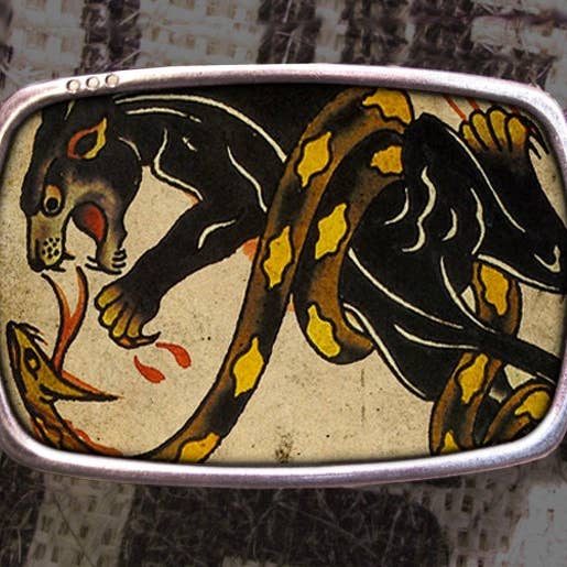 Boucle de ceinture Panther Fight Tattoo pour la vente par Regan Flegan