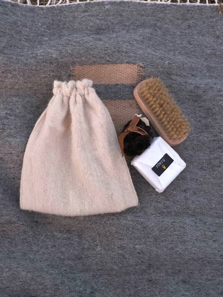 The Wool Care Kit for wholesale by TŪNIQ