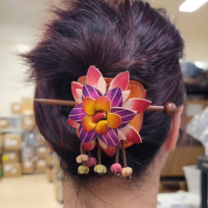 Sunflower Handmade leather inc - Wholesale Barrette - Women's - Handmade Leather Hair Barrette G634