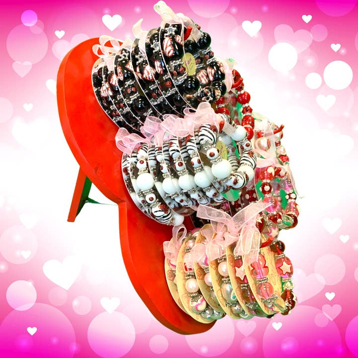 Fiona Accessories - Vente Bracelet de perles - Bracelets coeur Saint-Valentin 36 pièces avec affichage coeur rouge2