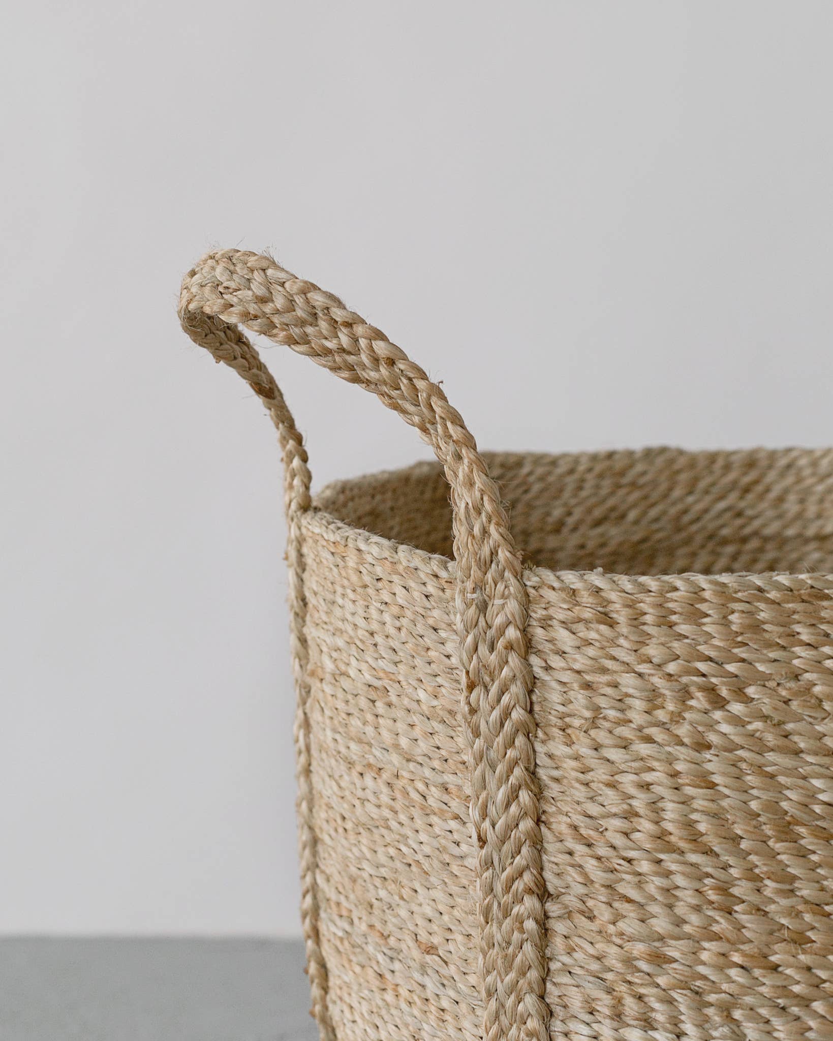 Will & Atlas - Wholesale Laundry Basket - Round Laundry Basket, jute3