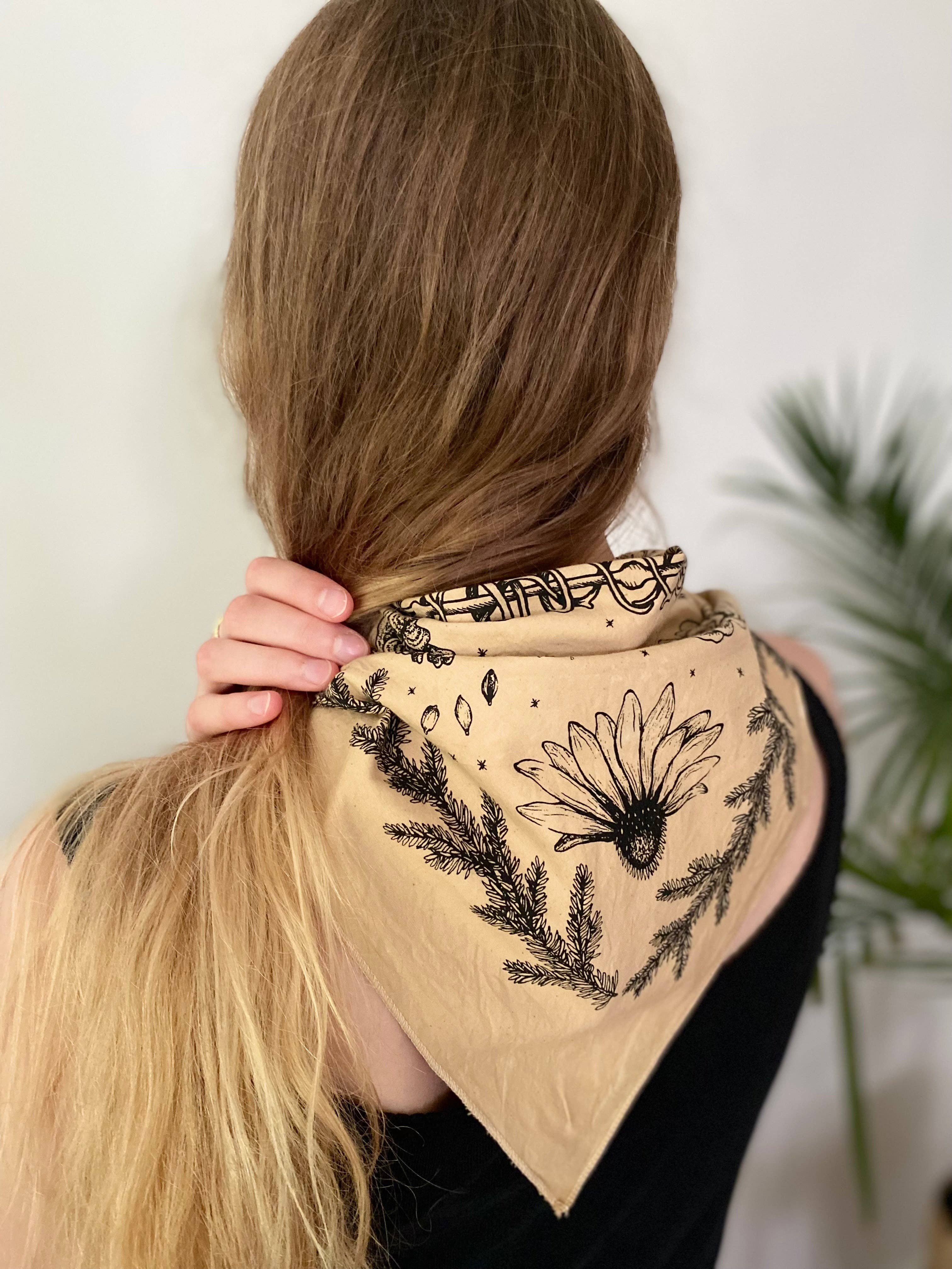 Wanderite – wholesale Bandana – Unisex – Bandana | Herbs of Protection | Tea-Dyed10