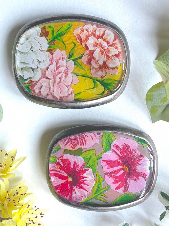 Belt buckle, botanical - flowers, garden color, saturated for wholesale by joeyfivecents