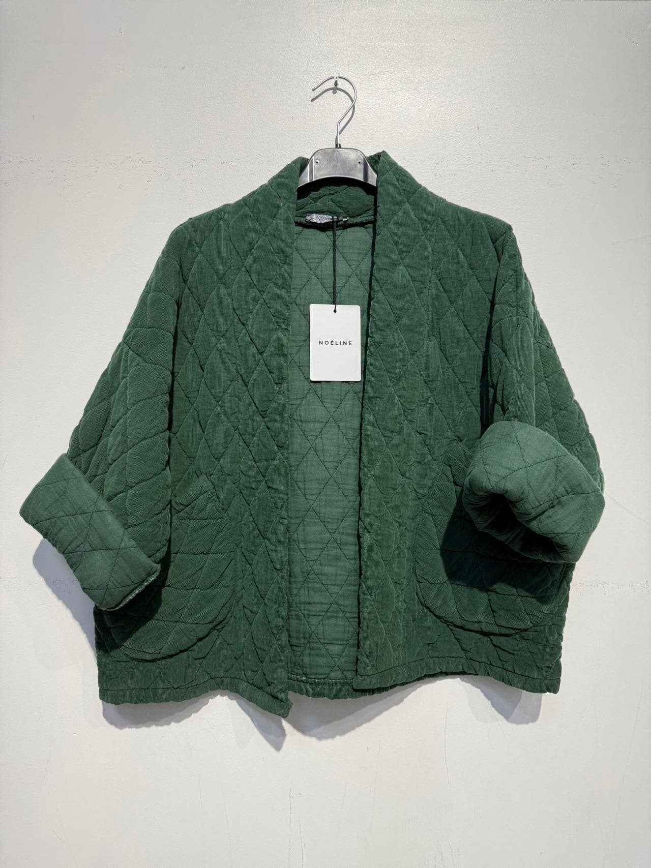 NOELINE - Wholesale Jacket - Women's - 2442-2 velvet quilted jacket3