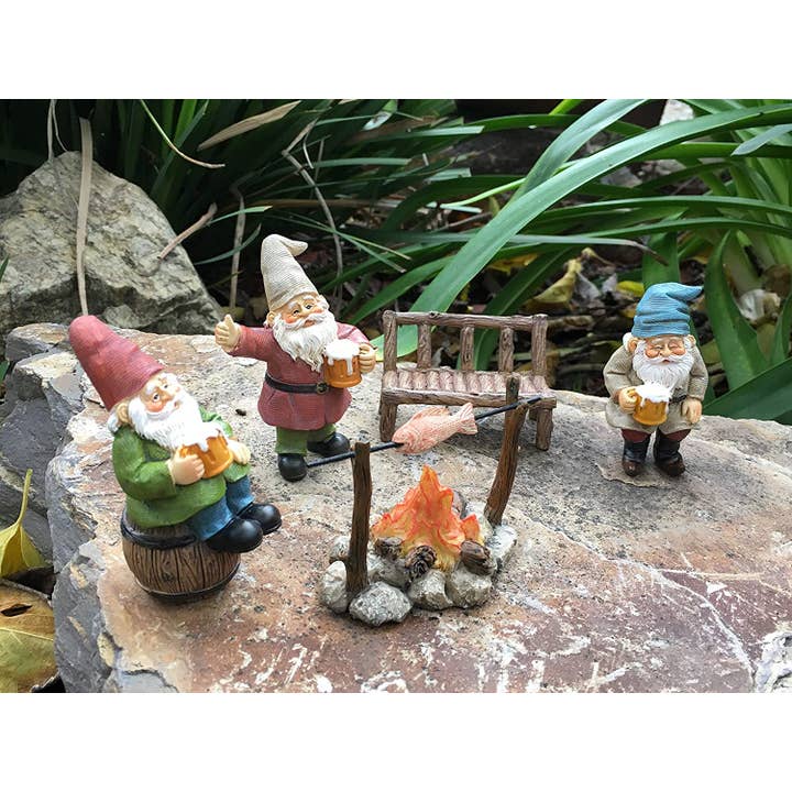 GlitZGlam - Wholesale Decorative Figurine - GlitZGlam Happy Gnomes Beer Drinking Buddies!